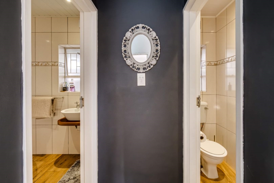5 Bedroom Property for Sale in Kirstenhof Western Cape